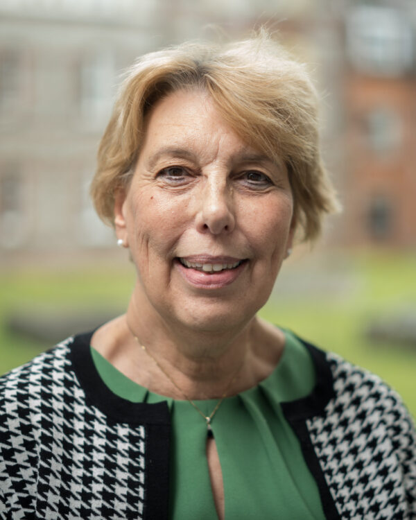 Anne Hudson 